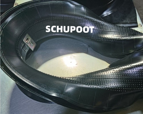 11.00R20 New Type Dotted Rubber Tyre Flap